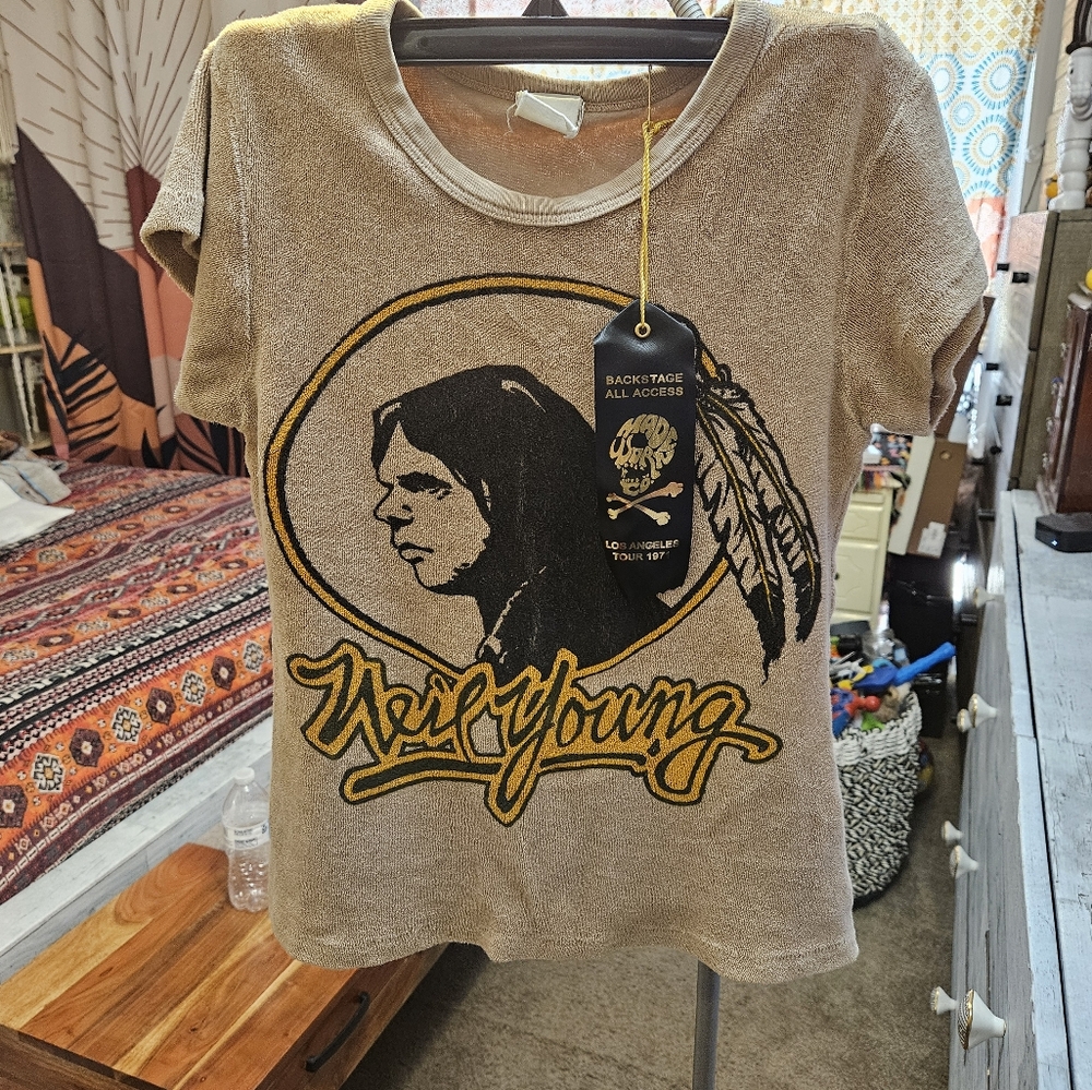 Madeworn neil young shrunken terry cloth tee size small unisex